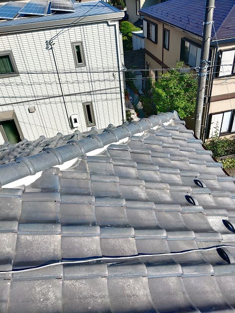 宮城県で地震被害にあった寄棟屋根の修繕工事